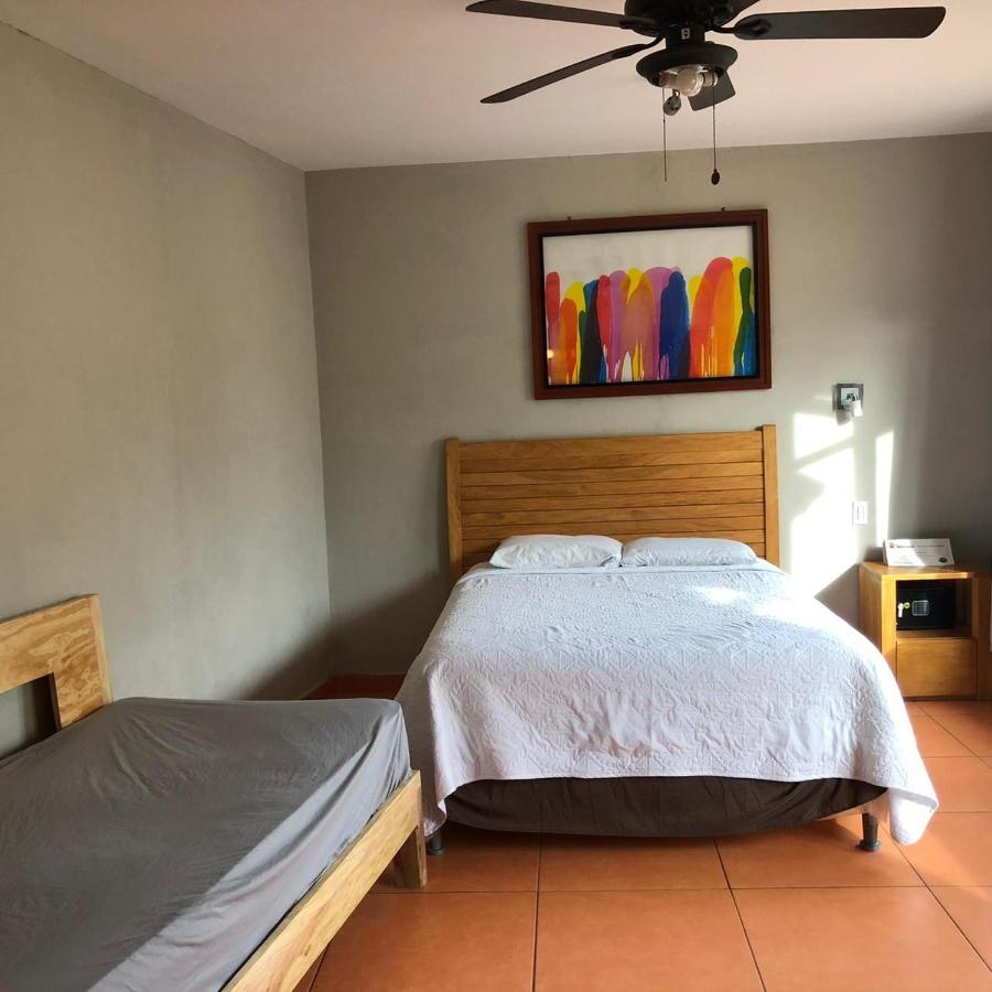 Hotel Los Mangos El Salvador El Cuco Bagian luar foto